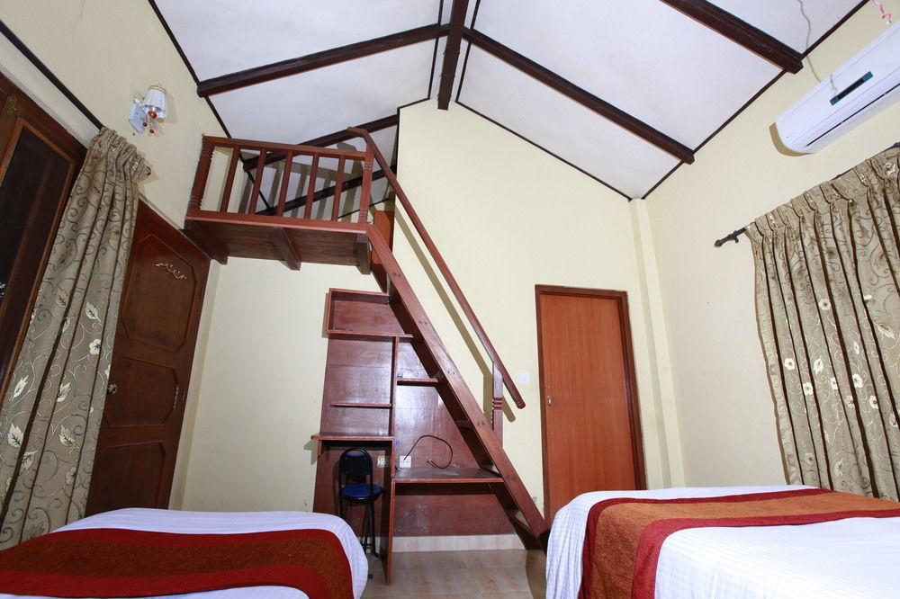 Chitwan Safari Camp & Lodge 索拉哈 外观 照片