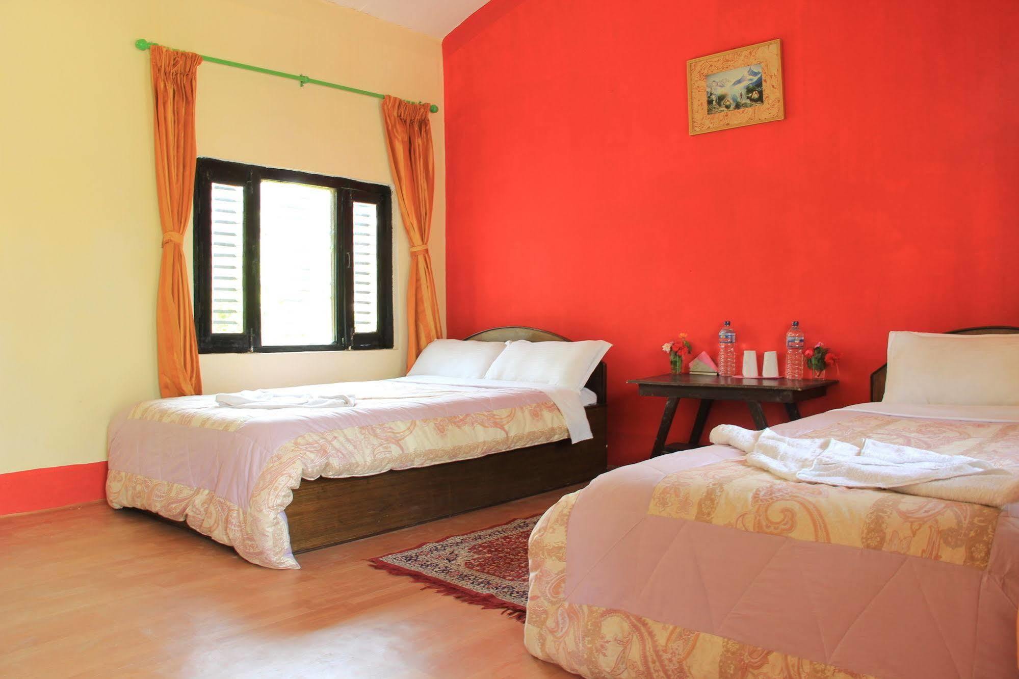 Chitwan Safari Camp & Lodge 索拉哈 外观 照片